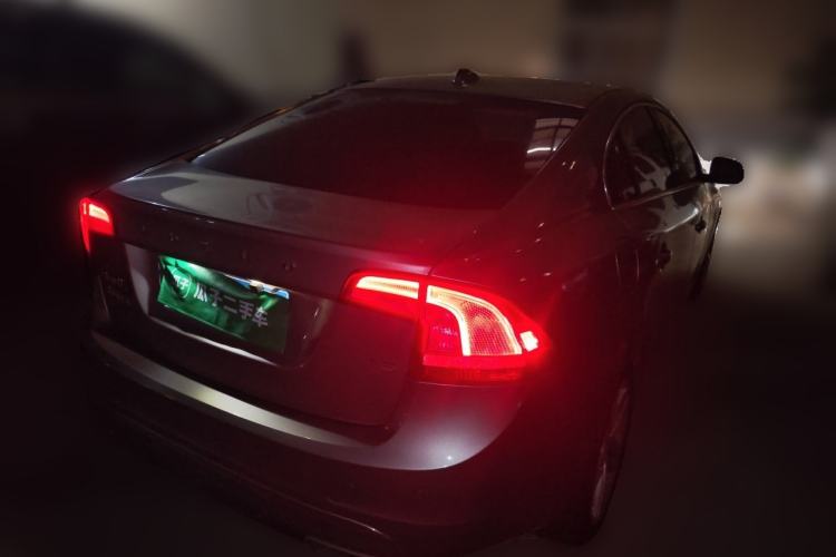 Used Volvo S60 2015 S60L T5 Intelligent Drive Edition Rear Right 45 Deg