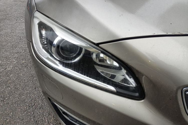 Used Volvo S60 2015 S60L 2.0T Zhiyuan Edition Right Front Headlight
