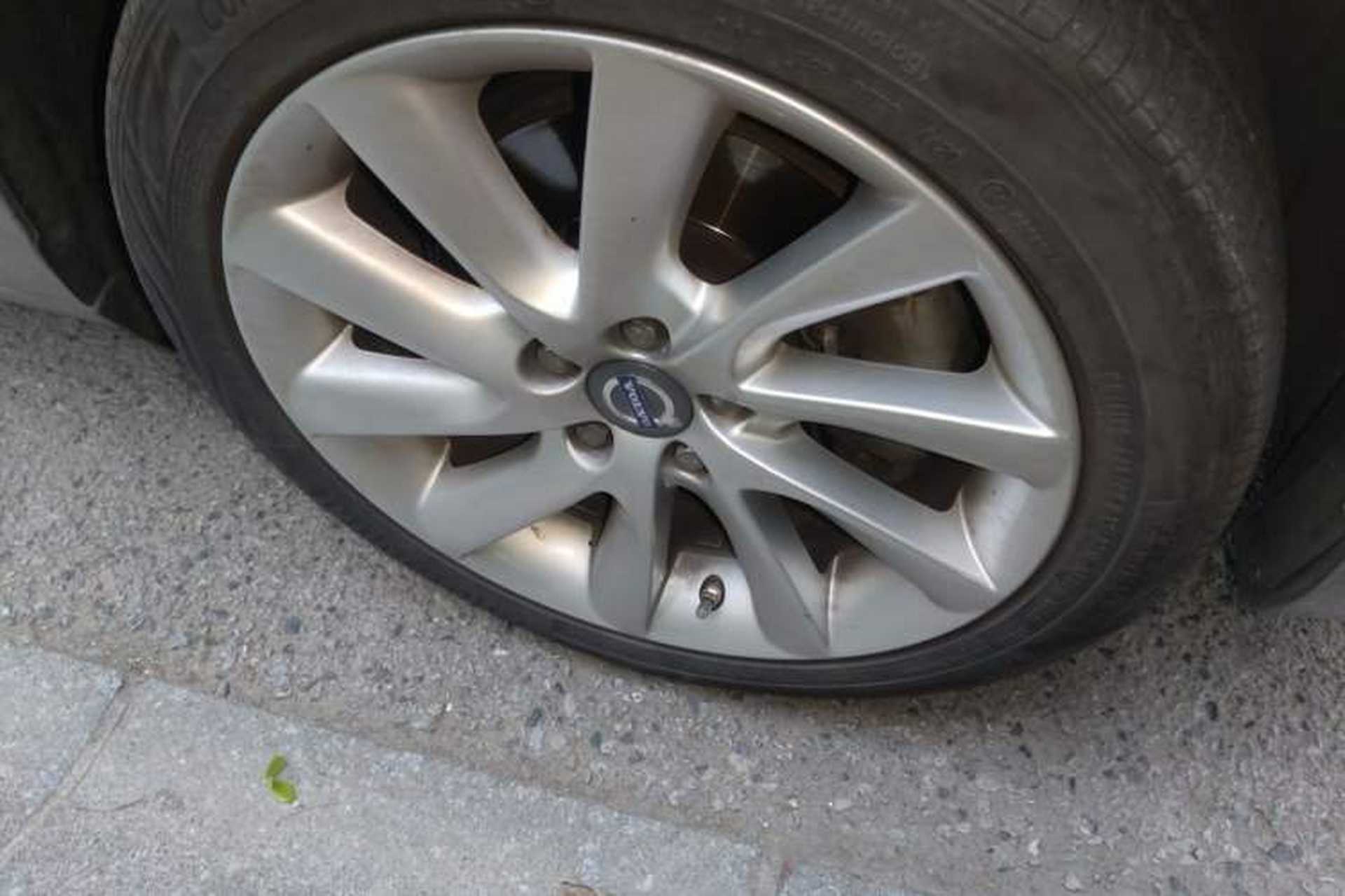 Used Volvo S60 2015 S60L 2.0T Zhiyuan Edition Right Front Wheel Hub