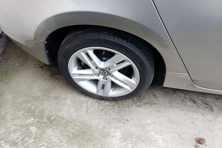Used Volvo S60 2015 S60L T5 Intelligent Drive Edition Right Rear Wheel Hub