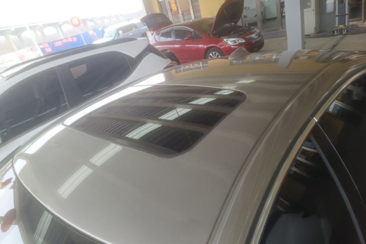 Used Volvo S60 2015 S60L 2.0T Zhiyuan Edition Roof