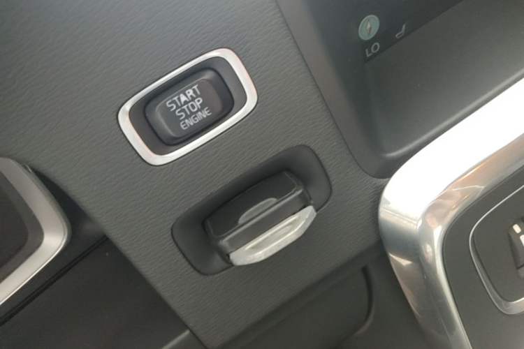 Used Volvo S60 2015 S60L T5 Intelligent Drive Edition Vehicle Key