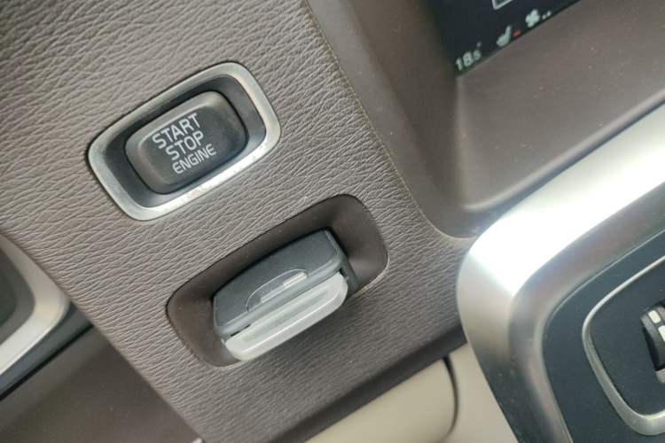 Used Volvo S60 2015 S60L T5 Intelligent Drive Edition Vehicle Key