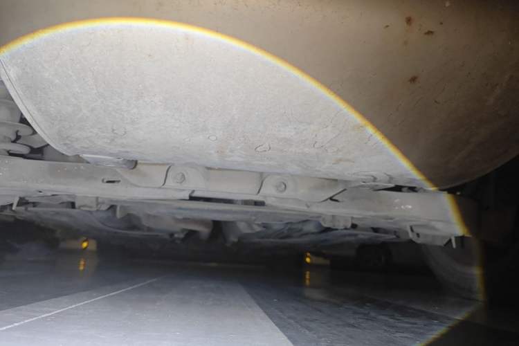 Used Volvo S60 2015 S60L 2.0T Zhiyuan Edition Chassis Rear