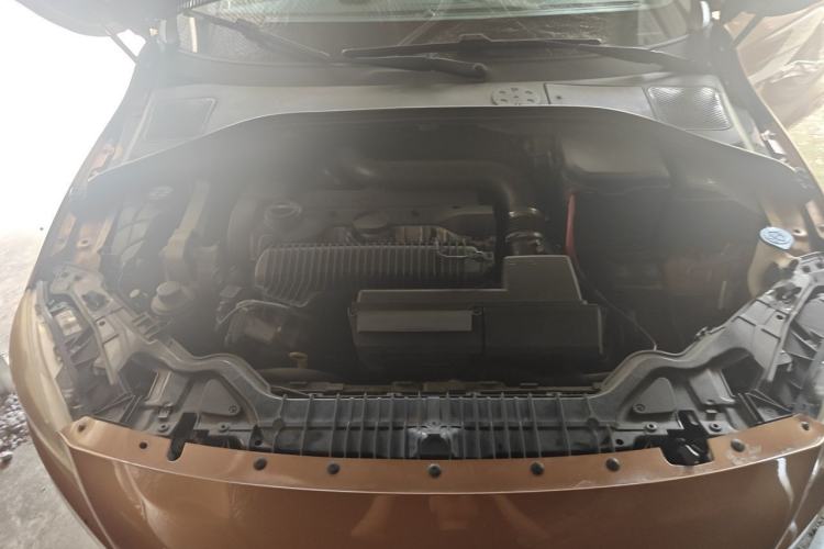 Used Volvo S60 2015 S60L T5 Intelligent Drive Edition Engine Bay