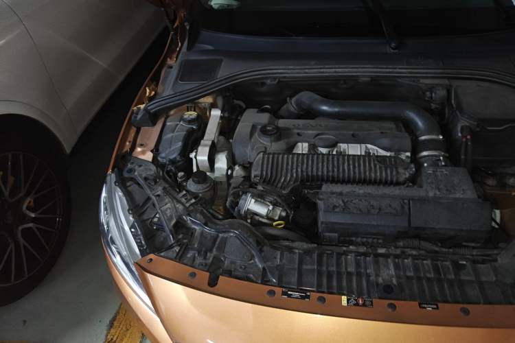 Used Volvo S60 2015 S60L T5 Intelligent Drive Edition Engine Bay Right