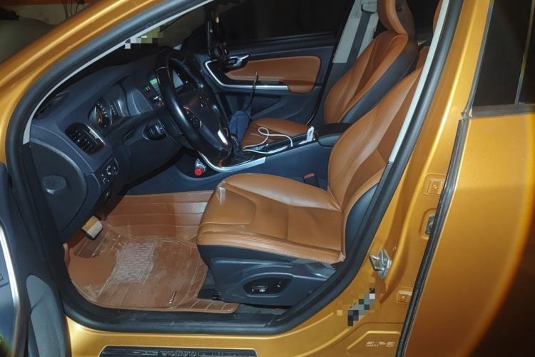 Used Volvo S60 2015 S60L 2.0T Zhiyuan Edition Left Front Seat