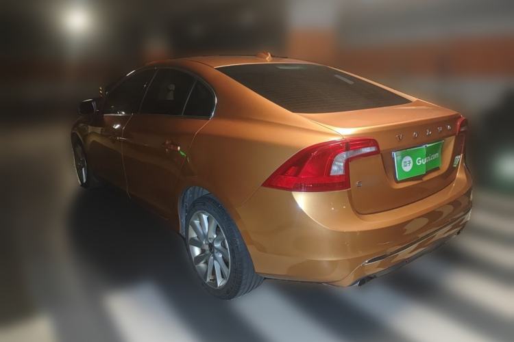 Used Volvo S60 2015 S60L 2.0T Zhiyuan Edition Rear Left 45 Deg