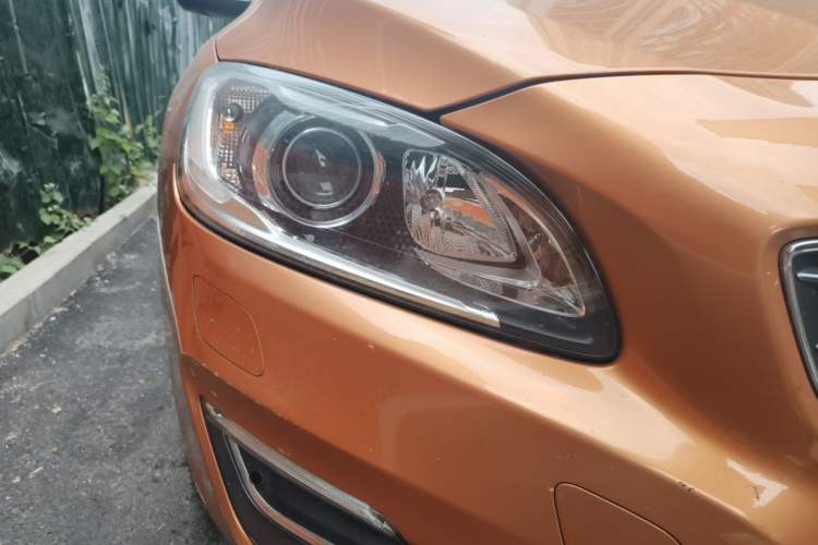 Used Volvo S60 2015 S60L T5 Intelligent Drive Edition Right Front Headlight