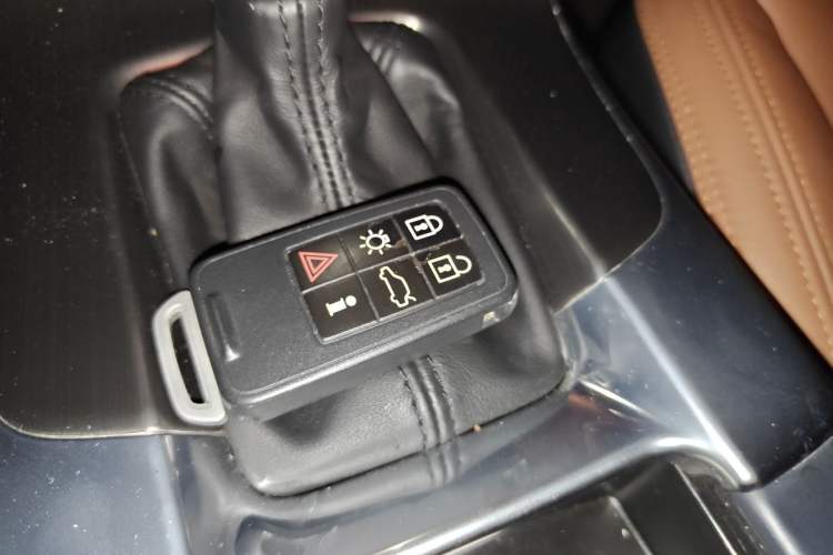 Used Volvo S60 2015 S60L T5 Intelligent Drive Edition Vehicle Key