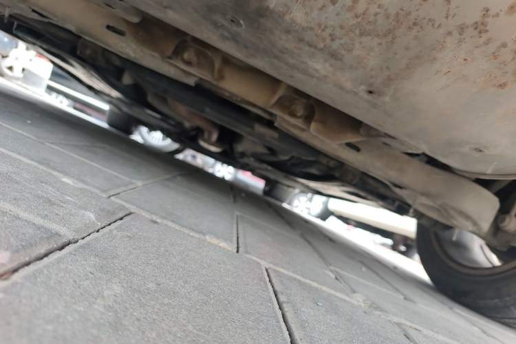 Used Volvo S60 2015 S60L 2.0T Zhiyuan Edition Chassis Rear