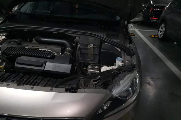 Used Volvo S60 2015 S60L T5 Zhiyue Edition Engine Bay Left