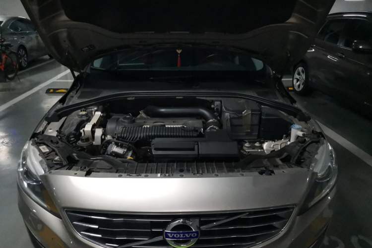 Used Volvo S60 2015 S60L T5 Zhiyue Edition Engine Bay