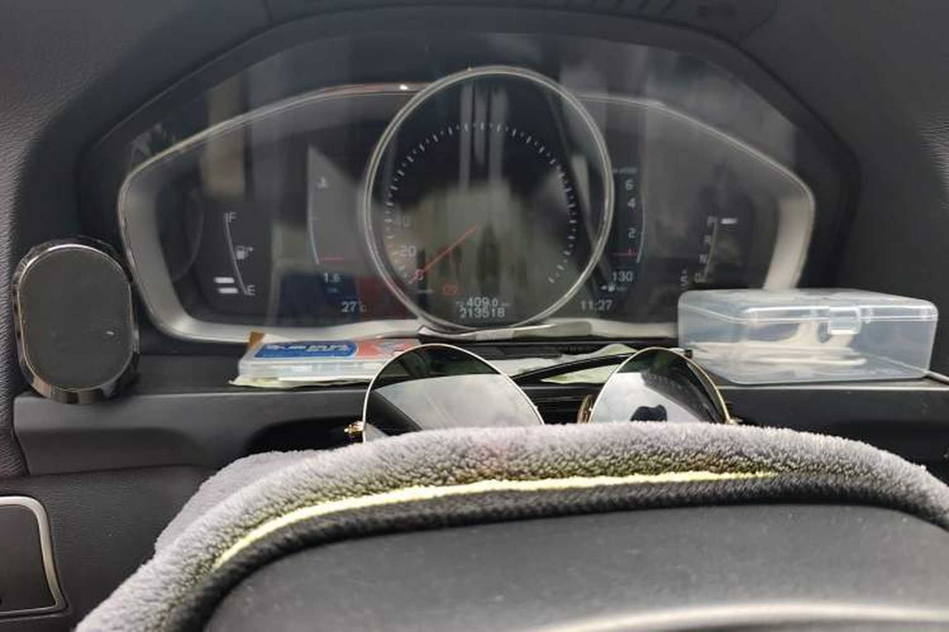 Used Volvo S60 2015 S60L 2.0T Zhiyuan Edition Odometer Close Up