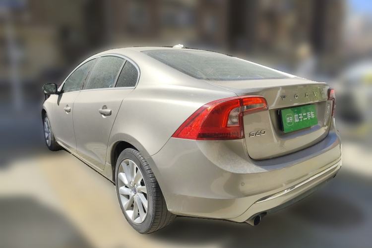Used Volvo S60 2015 S60L 2.0T Zhiyuan Edition Rear Left 45 Deg