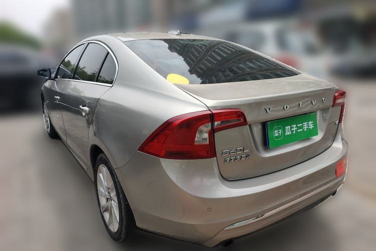 Used Volvo S60 2015 S60L 2.0T Zhiyuan Edition Rear Left 45 Deg