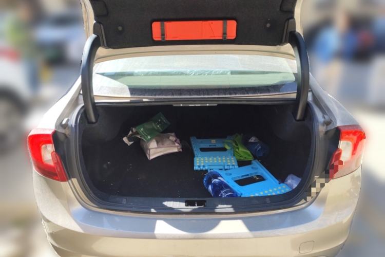 Used Volvo S60 2015 S60L 2.0T Zhiyuan Edition Trunk