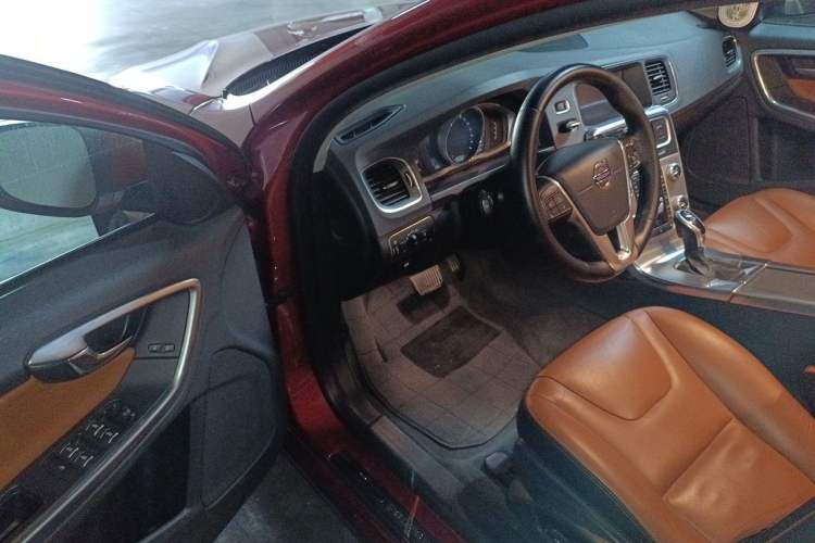 Used Volvo S60 2015 S60L T5 Intelligent Drive Edition Driver Seat