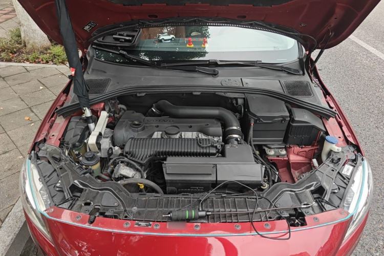 Used Volvo S60 2015 S60L T5 Intelligent Drive Edition Engine Bay