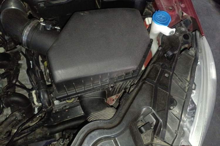 Used Volvo S60 2015 S60L T5 Intelligent Drive Edition Engine Bay Left