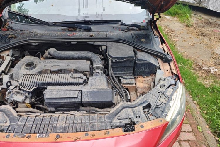 Used Volvo S60 2015 S60L T5 Zhiyue Edition Engine Bay Left