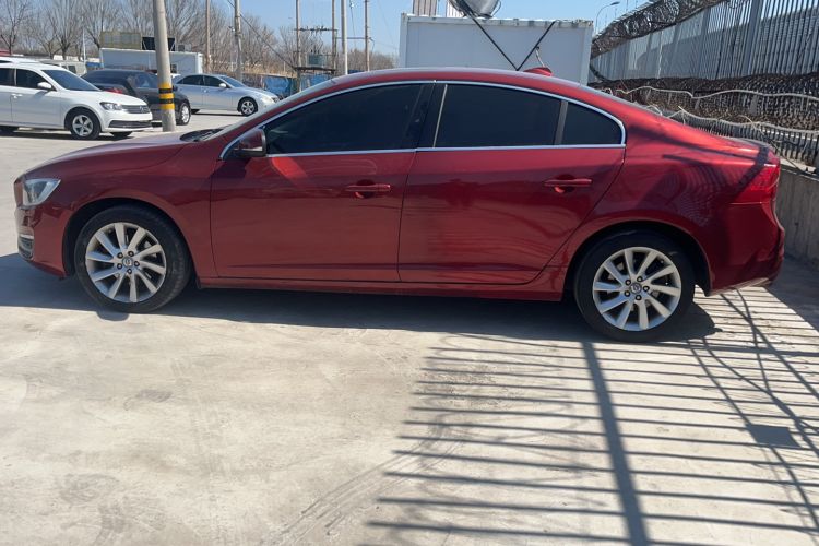 Used Volvo S60 2015 S60L 2.0T Zhiyuan Edition Exterior 5