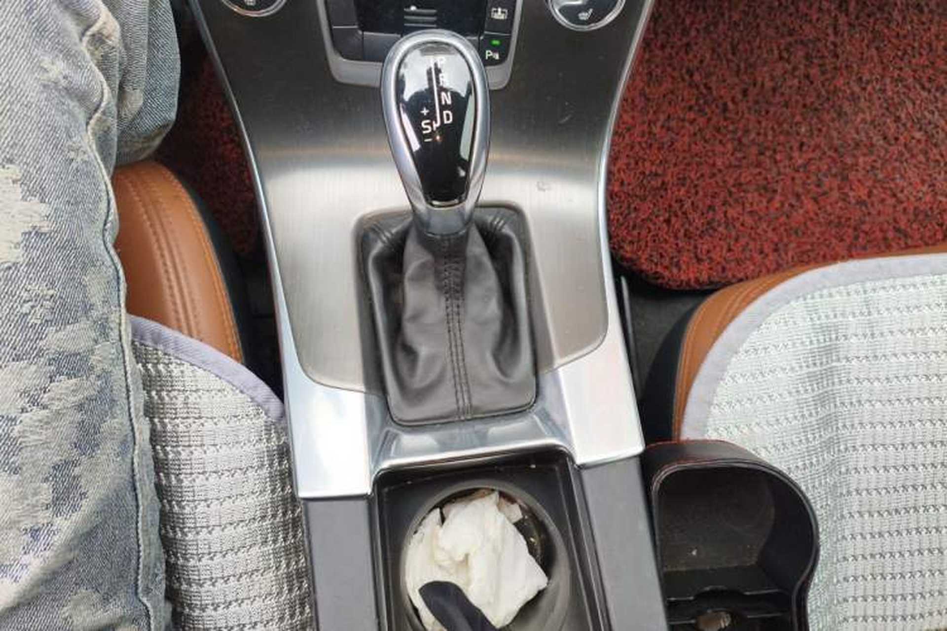 Used Volvo S60 2015 S60L T5 Intelligent Drive Edition Gear Lever
