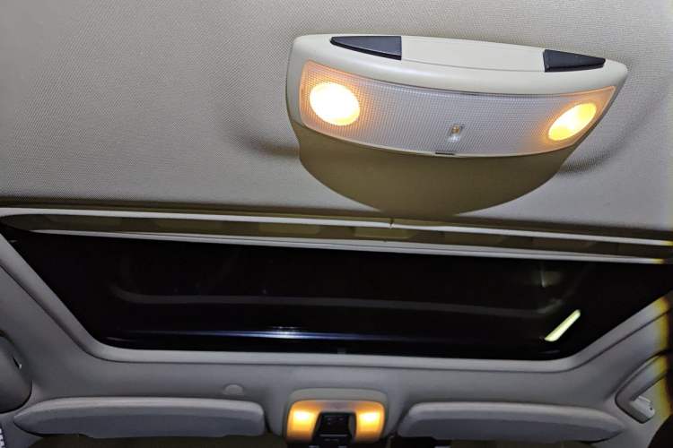 Used Volvo S60 2015 S60L T5 Intelligent Drive Edition Headliner