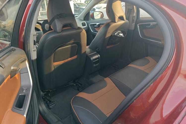 Used Volvo S60 2015 S60L T5 Intelligent Drive Edition Left Rear Seat