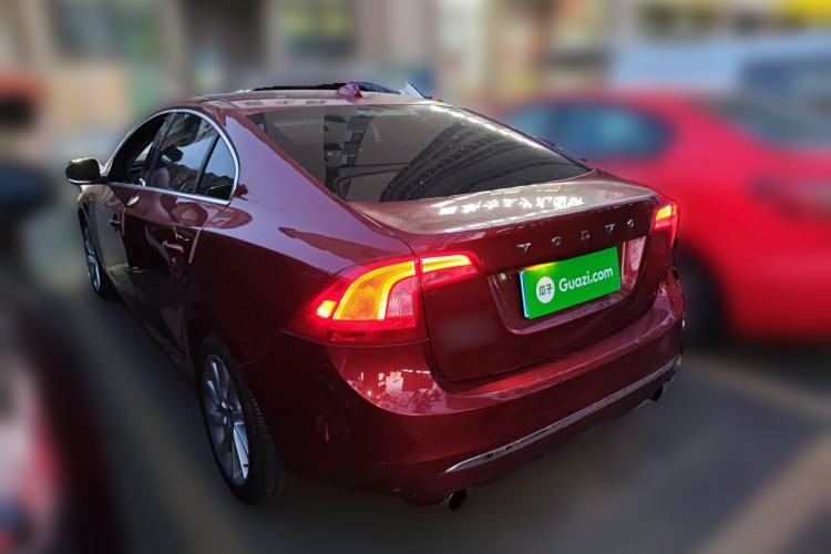 Used Volvo S60 2015 S60L 2.0T Zhiyuan Edition Rear Left 45 Deg