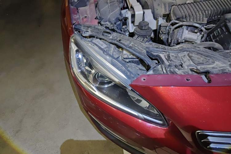 Used Volvo S60 2015 S60L T5 Intelligent Drive Edition Right Front Headlight