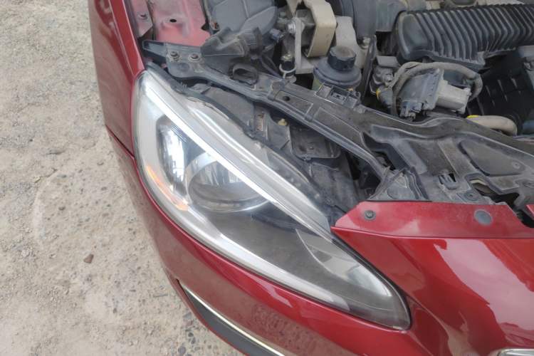 Used Volvo S60 2015 S60L 2.0T Smart Drive Edition Right Front Headlight