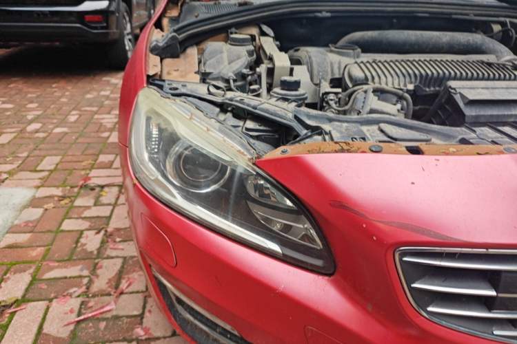 Used Volvo S60 2015 S60L T5 Zhiyue Edition Right Front Headlight