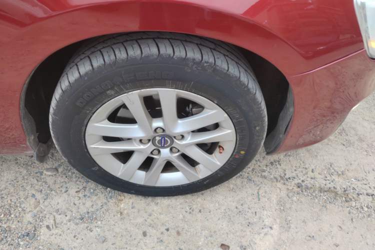 Used Volvo S60 2015 S60L 2.0T Smart Drive Edition Right Front Wheel Hub