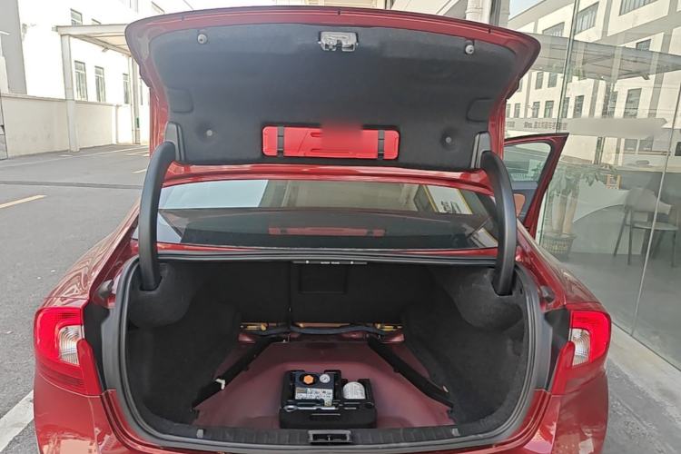 Used Volvo S60 2015 S60L 2.0T Zhiyuan Edition Trunk