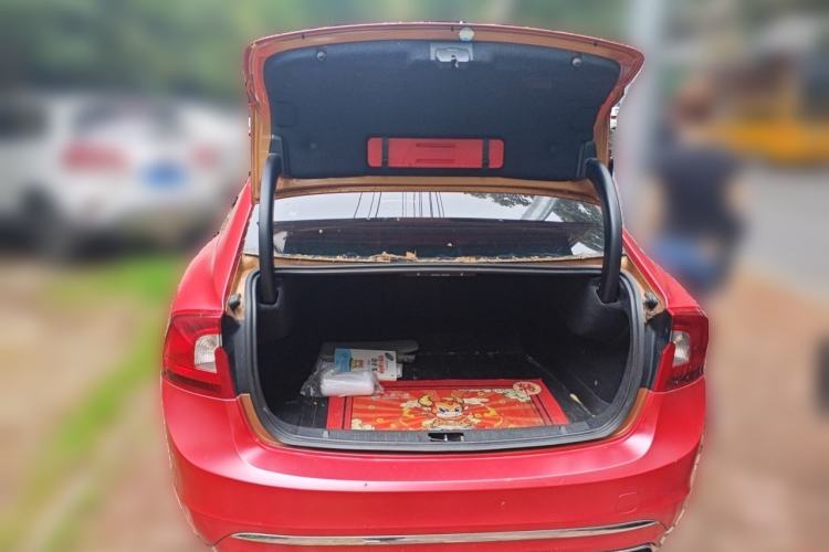 Used Volvo S60 2015 S60L T5 Zhiyue Edition Trunk