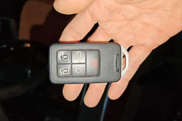 Used Volvo S60 2015 S60L 2.0T Zhiyuan Edition Vehicle Key