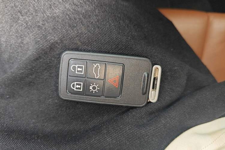 Used Volvo S60 2015 S60L T5 Zhiyue Edition Vehicle Key