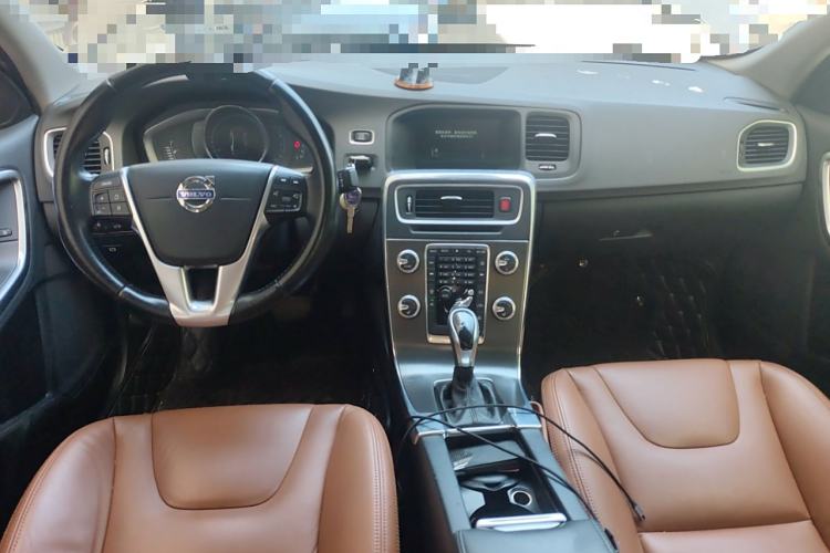 Used Volvo S60 2015 S60L T5 Intelligent Drive Edition Center Console