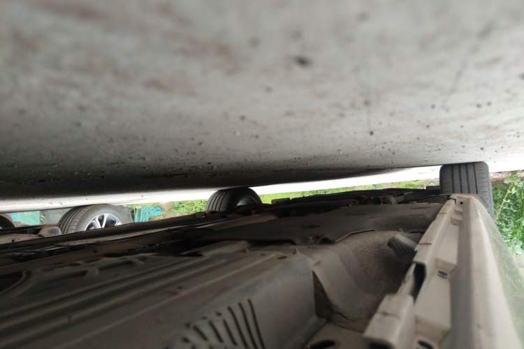 Used Volvo S60 2015 S60L 2.0T Zhiyuan Edition Chassis Rear Left