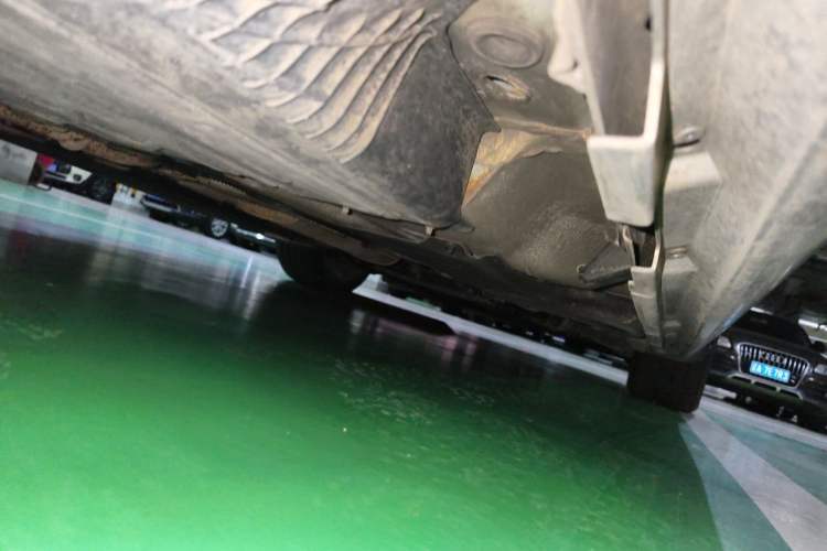 Used Volvo S60 2015 S60L 2.0T Zhiyuan Edition Chassis Rear Right