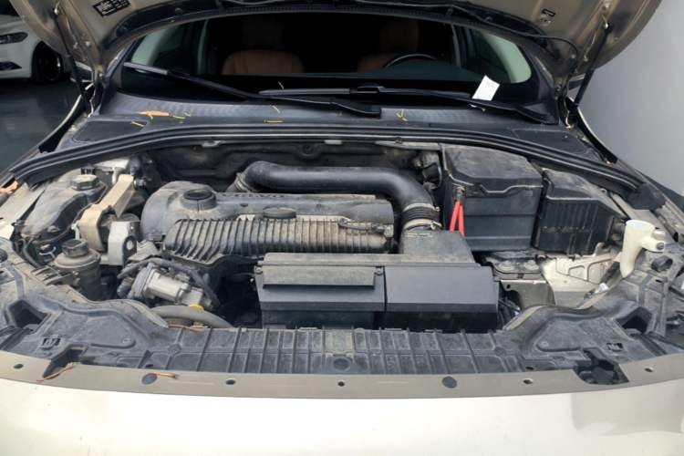 Used Volvo S60 2015 S60L T5 Intelligent Drive Edition Engine Bay