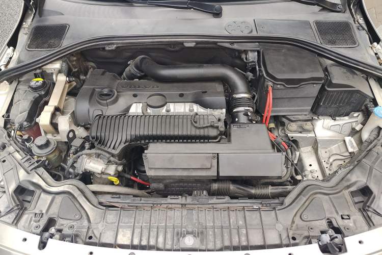 Used Volvo S60 2015 S60L T5 Intelligent Drive Edition Engine Bay
