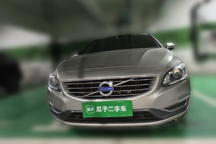 Used Volvo S60 2015 S60L 2.0T Zhiyuan Edition Front