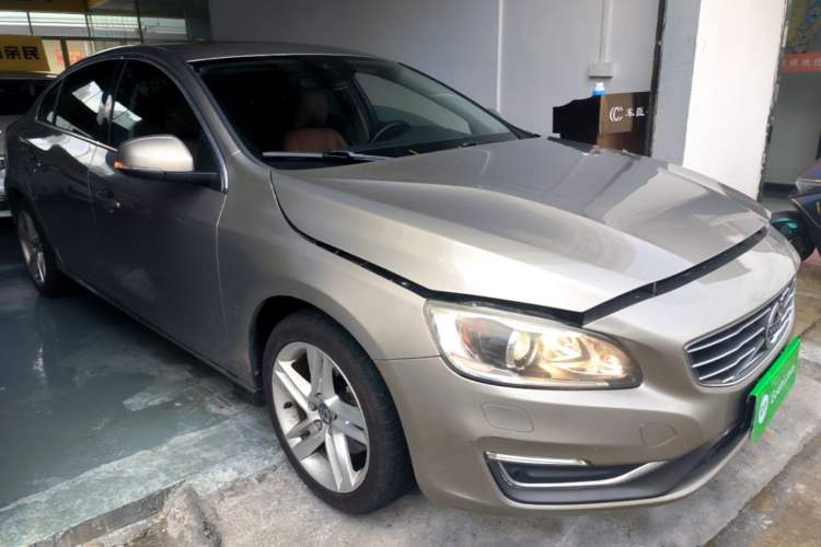 Used Volvo S60 2015 S60L T5 Intelligent Drive Edition Front Right 45 Deg