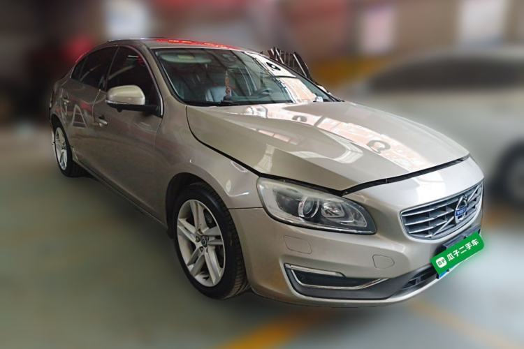 Used Volvo S60 2015 S60L T5 Intelligent Drive Edition Front Right 45 Deg