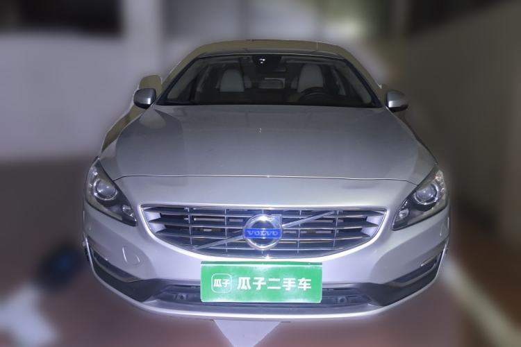 Used Volvo S60 2015 S60L 2.0T Zhiyuan Edition Front