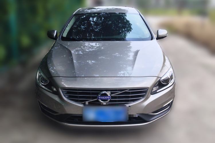 Used Volvo S60 2015 S60L 2.0T Zhiyuan Edition Front
