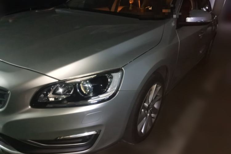 Used Volvo S60 2015 S60L 2.0T Zhiyuan Edition Guazi used car, China used car export, Used car for sale, Used  cars, Cheapest cars for sale