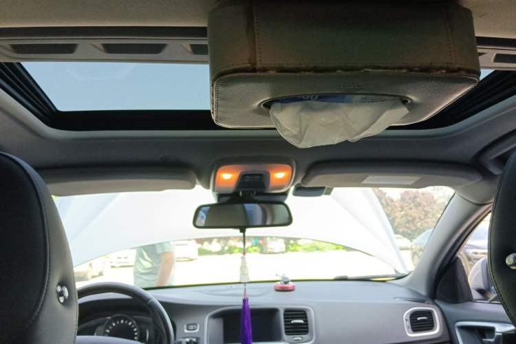 Used Volvo S60 2015 S60L 2.0T Zhiyuan Edition Headliner